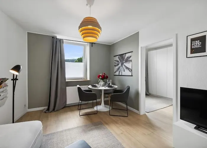 Stylisches Apartment, Parkplatz, Naehe Dus & Dortmund & Koeln & Essen