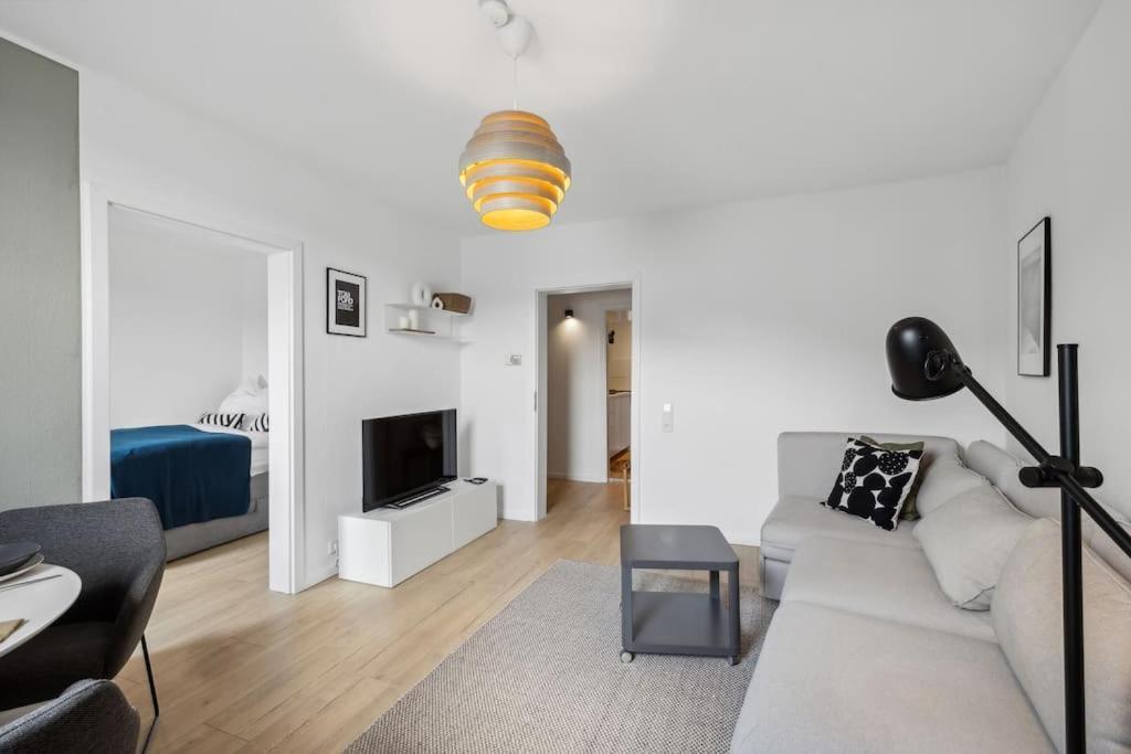 Stylisches Apartment, Parkplatz, Naehe Dus & Dortmund & Koeln & Essen