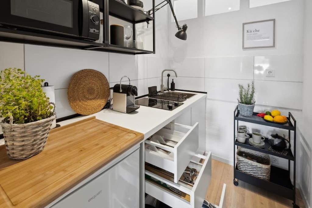 Stylisches Apartment, Parkplatz, Naehe Dus & Dortmund & Koeln & Essen *